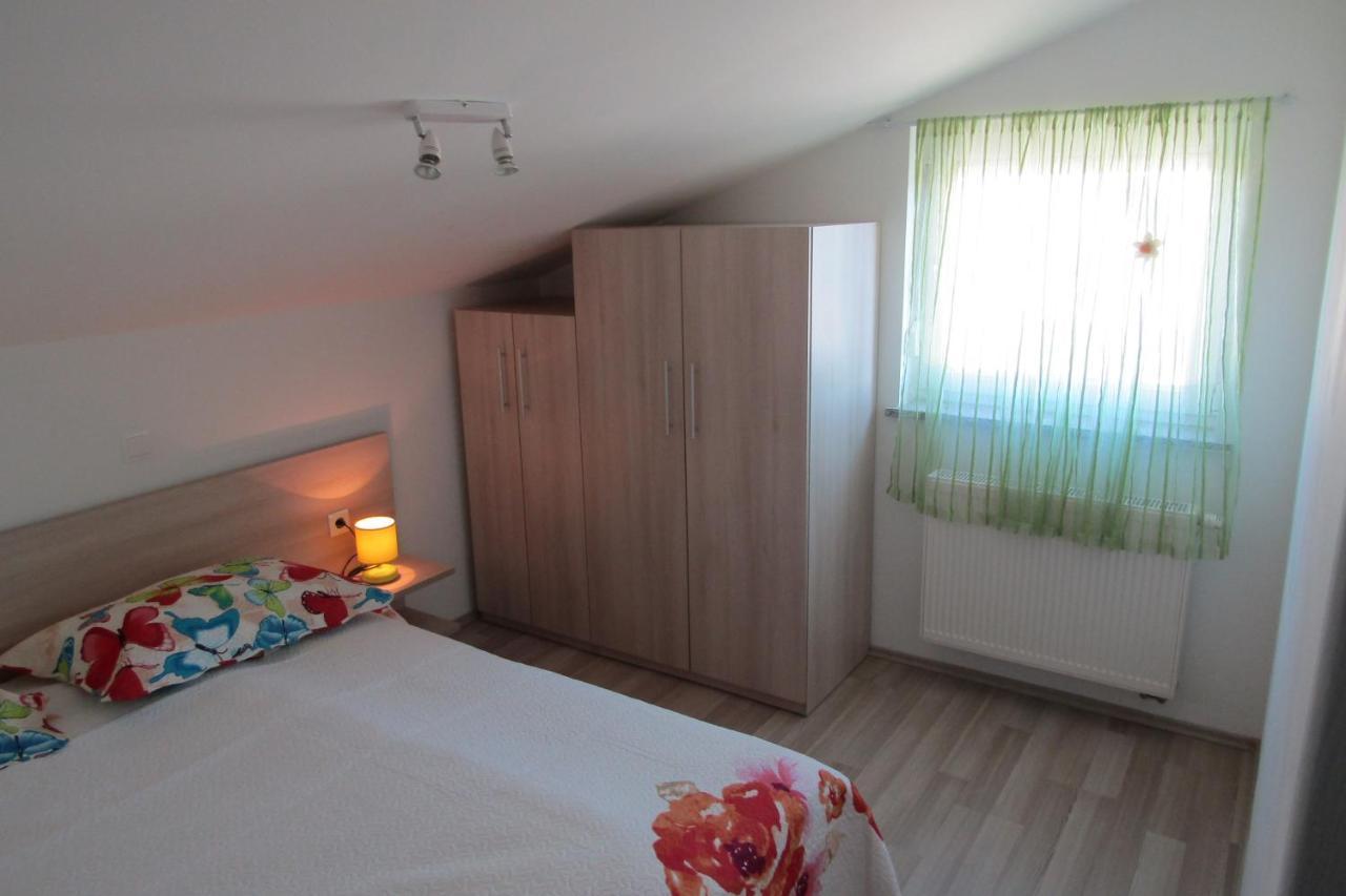Apartment Morozin Veglia Exterior foto